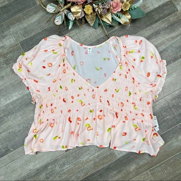 BP Nordstrom Pink Red Petal Patterned Smocked Short Sleeve Crop Top 1X - Picture 2 of 12